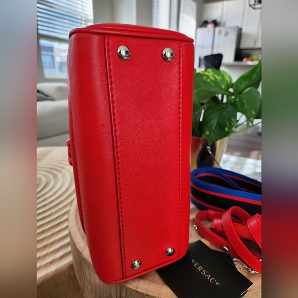 VERSACE MEDUSA HEAD SHOULDER BAG - Picture 6 of 9